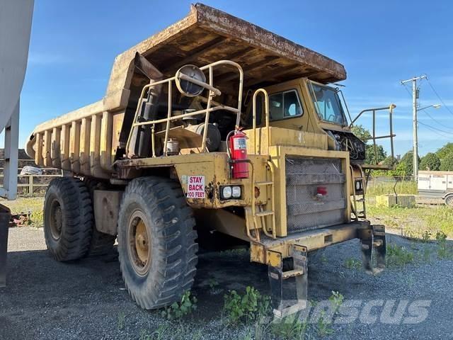 CAT 769C Шарнирно-сочленённые самосвалы