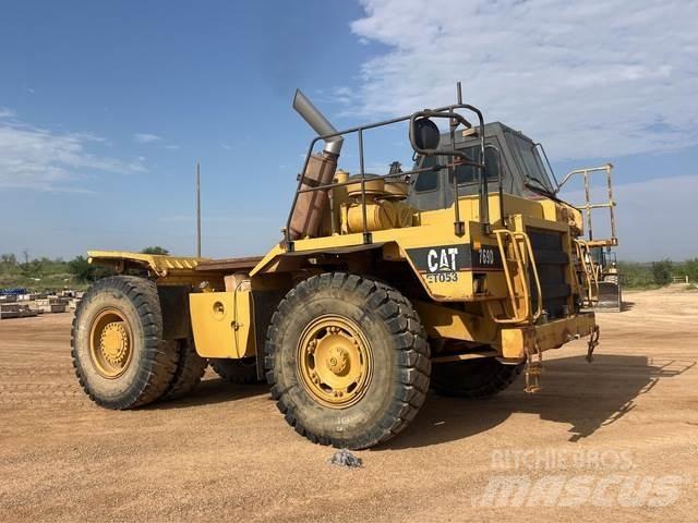 CAT 769D Шарнирно-сочленённые самосвалы