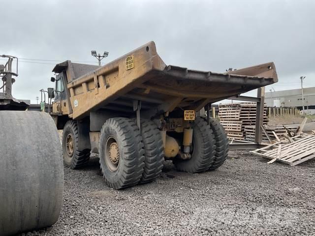 CAT 769D Шарнирно-сочленённые самосвалы