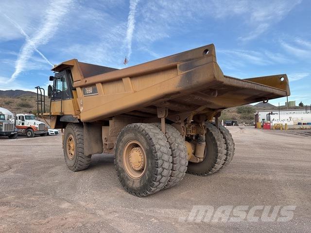 CAT 769D Шарнирно-сочленённые самосвалы