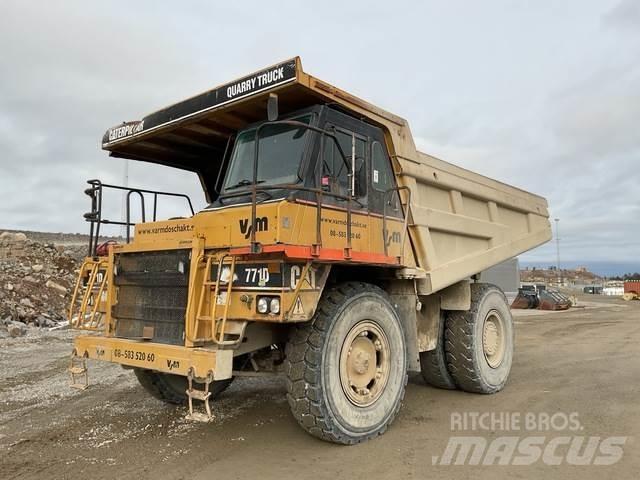 CAT 771D Шарнирно-сочленённые самосвалы