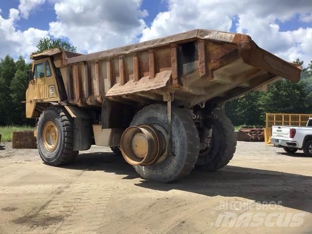 CAT 773B Шарнирно-сочленённые самосвалы
