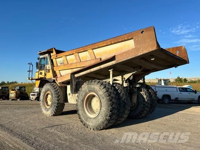 CAT 773D Шарнирно-сочленённые самосвалы