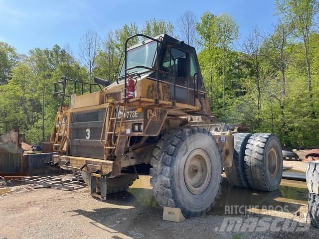 CAT 773E Шарнирно-сочленённые самосвалы