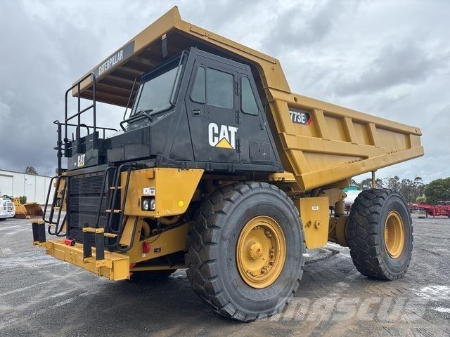 CAT 773E Шарнирно-сочленённые самосвалы