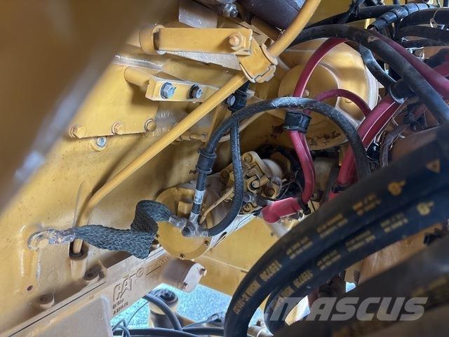 CAT 773E Шарнирно-сочленённые самосвалы