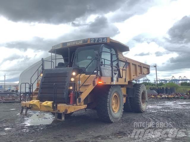 CAT 773F Шарнирно-сочленённые самосвалы
