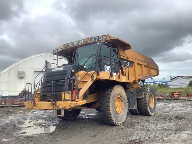 CAT 773F Шарнирно-сочленённые самосвалы