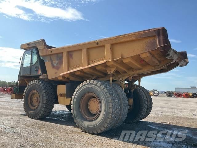 CAT 773F Шарнирно-сочленённые самосвалы