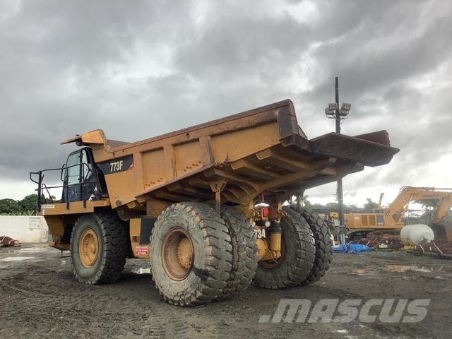 CAT 773F Шарнирно-сочленённые самосвалы