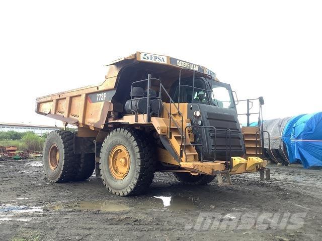 CAT 773F Шарнирно-сочленённые самосвалы