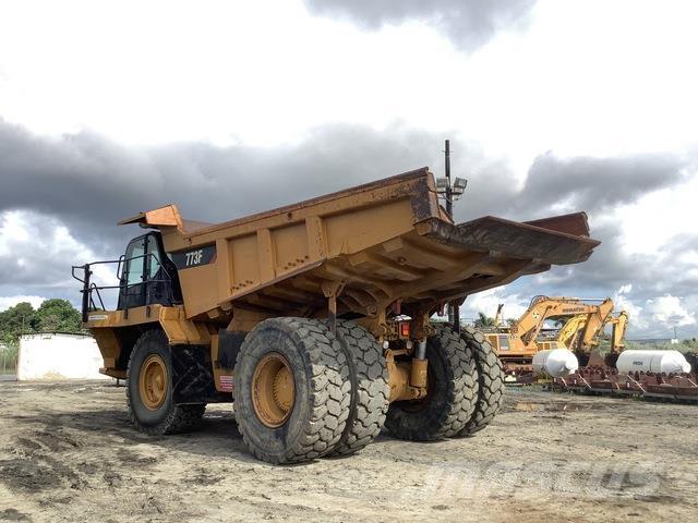 CAT 773F Шарнирно-сочленённые самосвалы