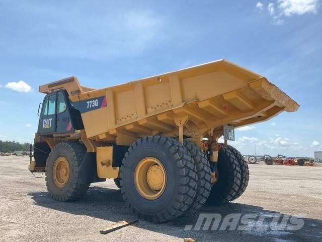 CAT 773G Шарнирно-сочленённые самосвалы