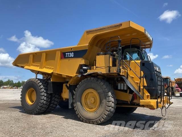 CAT 773G Шарнирно-сочленённые самосвалы