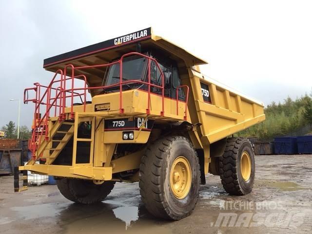 CAT 775D Шарнирно-сочленённые самосвалы
