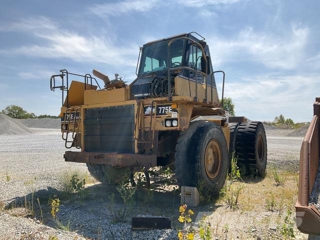 CAT 775E Шарнирно-сочленённые самосвалы
