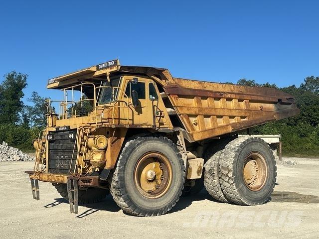 CAT 777C Шарнирно-сочленённые самосвалы