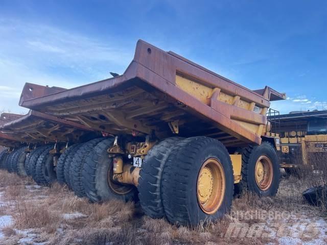 CAT 777D Шарнирно-сочленённые самосвалы
