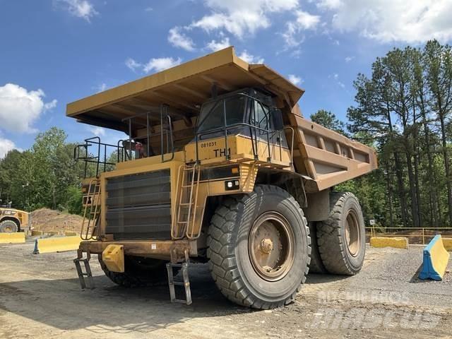 CAT 777D Шарнирно-сочленённые самосвалы
