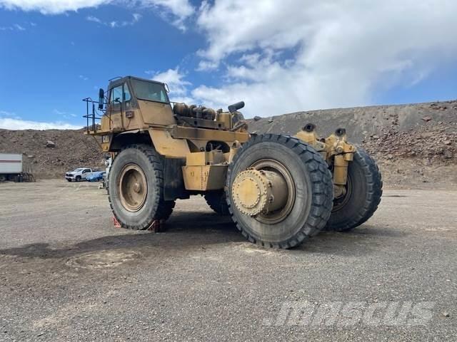 CAT 777D Шарнирно-сочленённые самосвалы