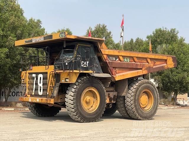 CAT 777D Шарнирно-сочленённые самосвалы