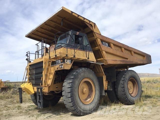 CAT 777D Шарнирно-сочленённые самосвалы