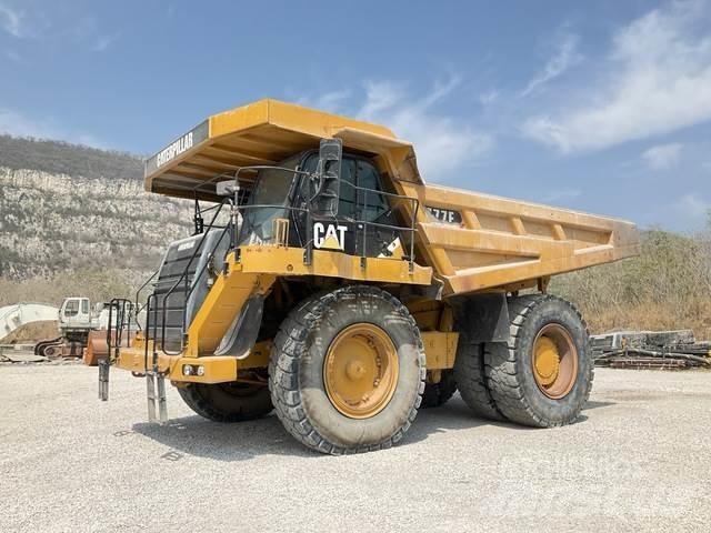 CAT 777F Шарнирно-сочленённые самосвалы