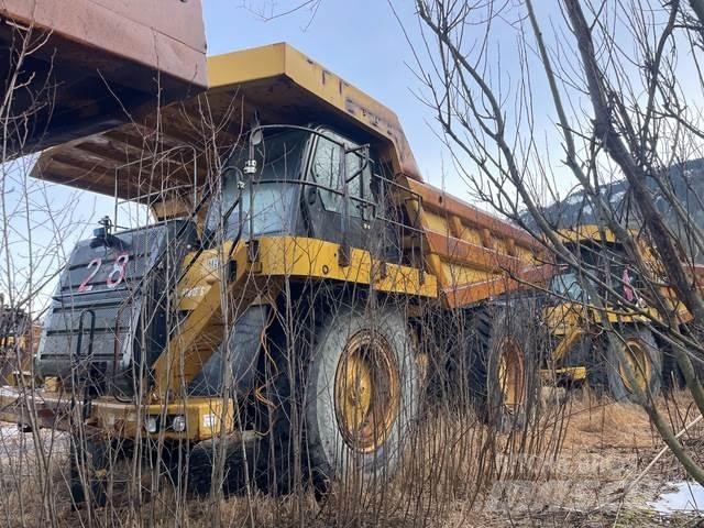 CAT 777F Шарнирно-сочленённые самосвалы