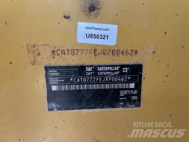 CAT 777F Шарнирно-сочленённые самосвалы