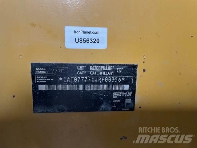 CAT 777F Шарнирно-сочленённые самосвалы