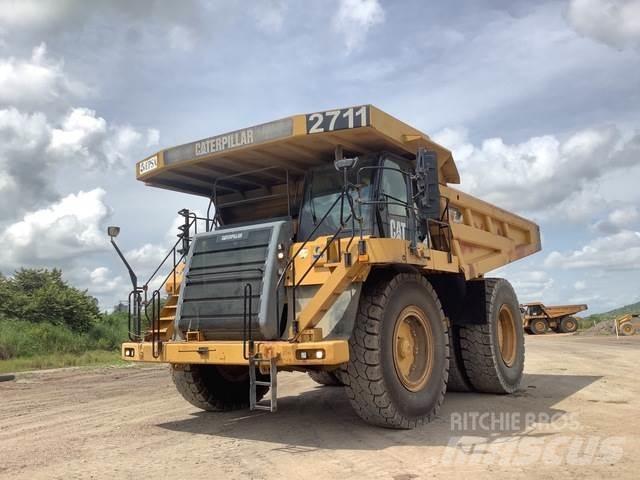 CAT 777F Шарнирно-сочленённые самосвалы