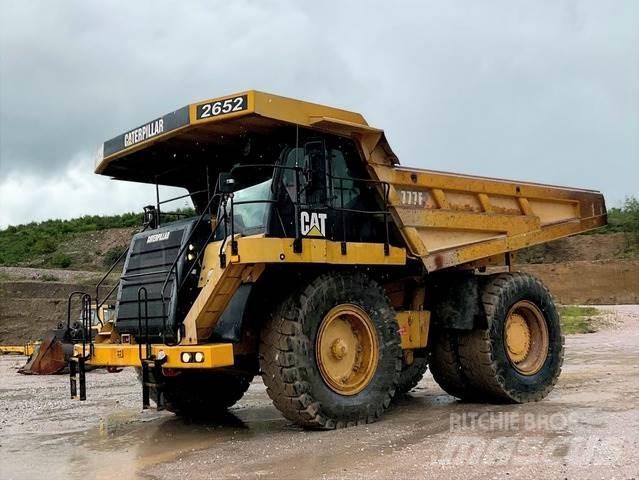 CAT 777F Шарнирно-сочленённые самосвалы