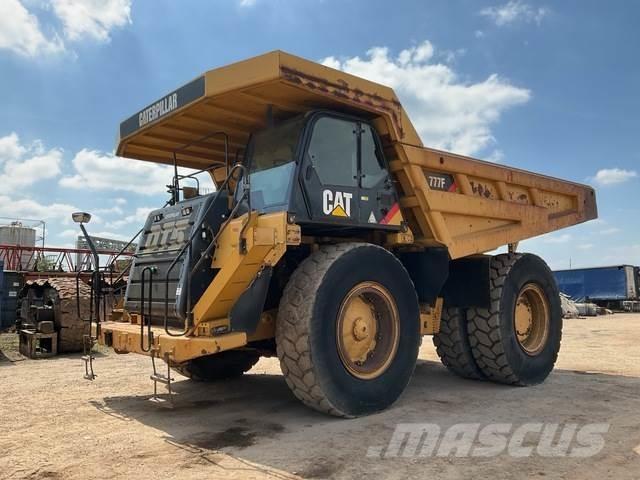 CAT 777F Шарнирно-сочленённые самосвалы