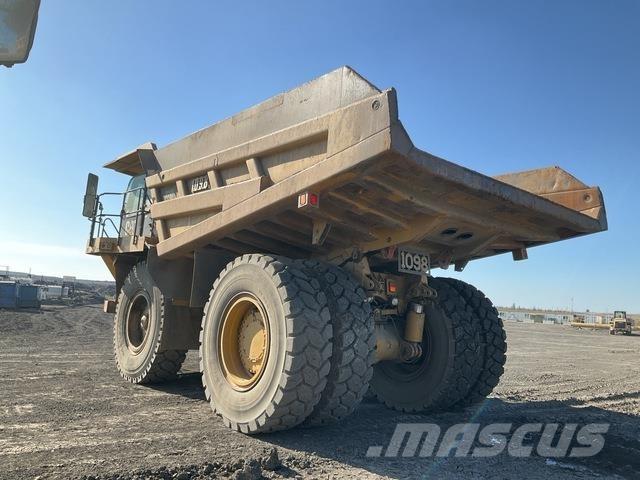 CAT 777F Шарнирно-сочленённые самосвалы