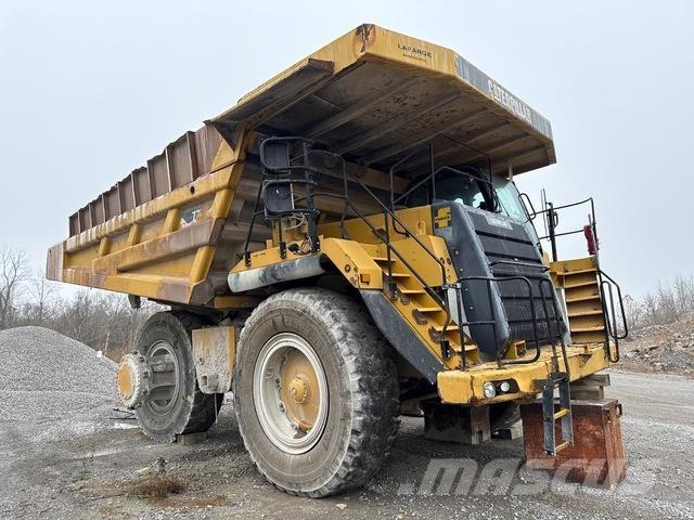 CAT 777F 777F Шарнирно-сочленённые самосвалы