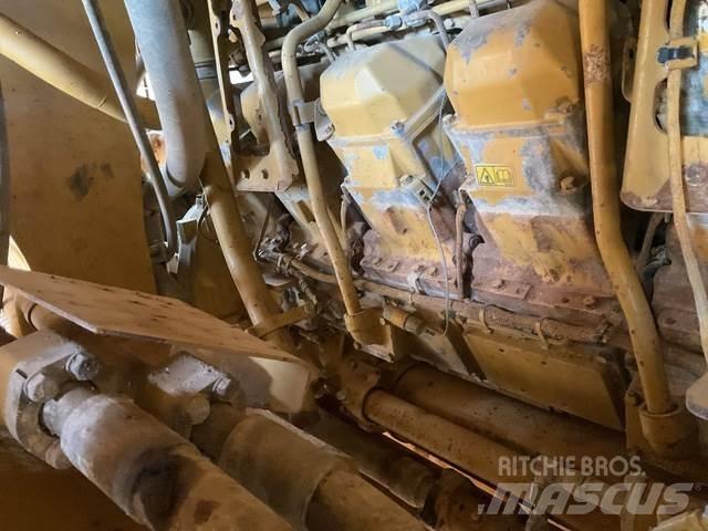 CAT 785D Шарнирно-сочленённые самосвалы