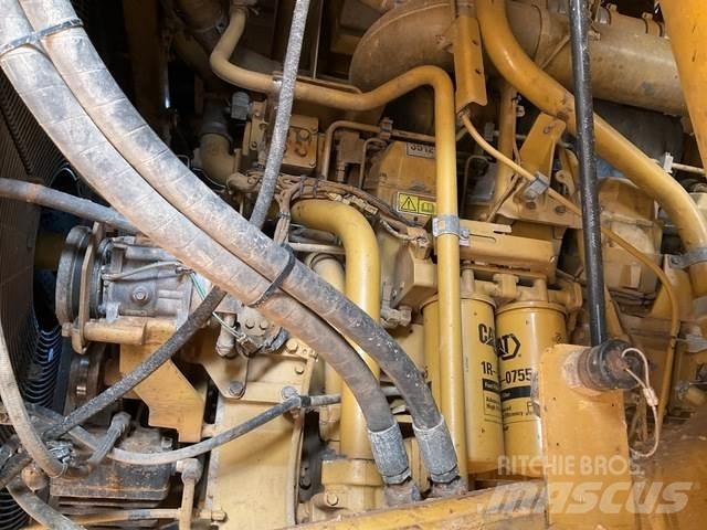 CAT 785D Шарнирно-сочленённые самосвалы