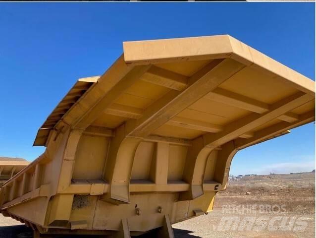 CAT 789C Цельнометаллический фургоны