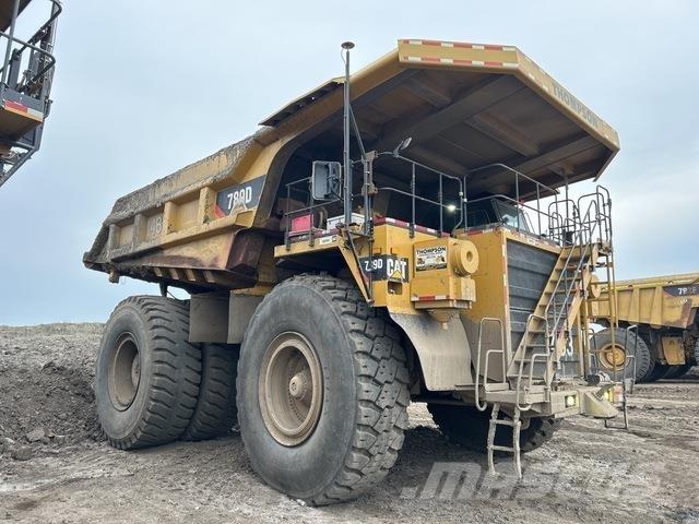 CAT 789D Шарнирно-сочленённые самосвалы