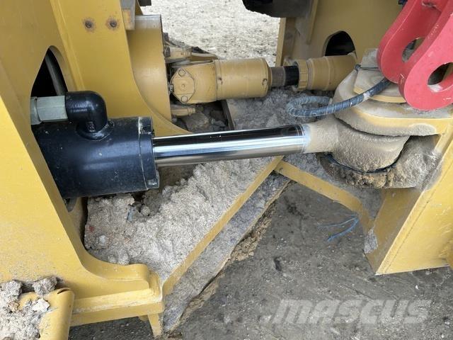CAT 815 Уплотнители грунта