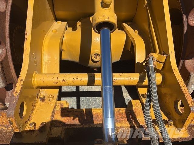 CAT 825H Уплотнители грунта