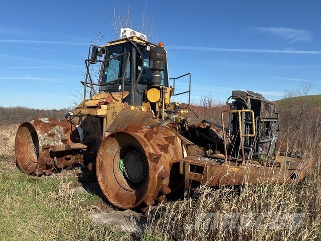 CAT 826G Уплотнители грунта