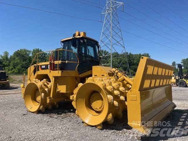 CAT 826H Уплотнители грунта