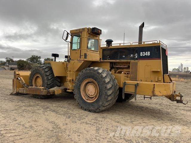 CAT 834B Колесные бульдозеры