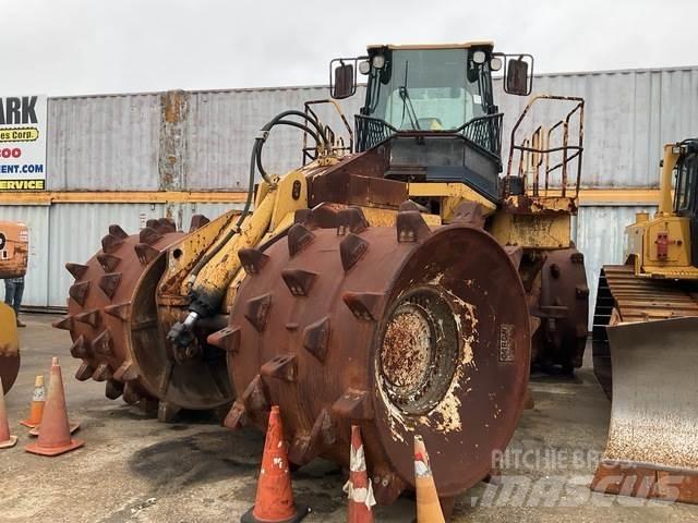 CAT 836G Уплотнители грунта