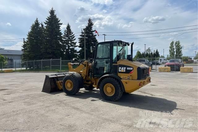 CAT 906M Фронтальные погрузчики