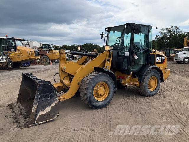 CAT 906M Фронтальные погрузчики