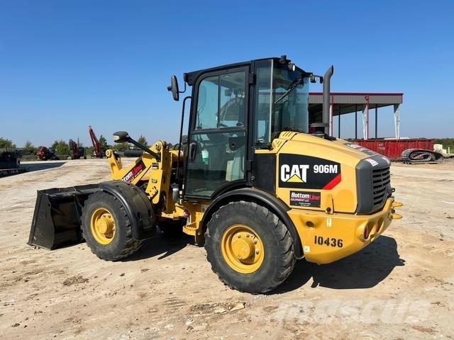 CAT 906M Фронтальные погрузчики