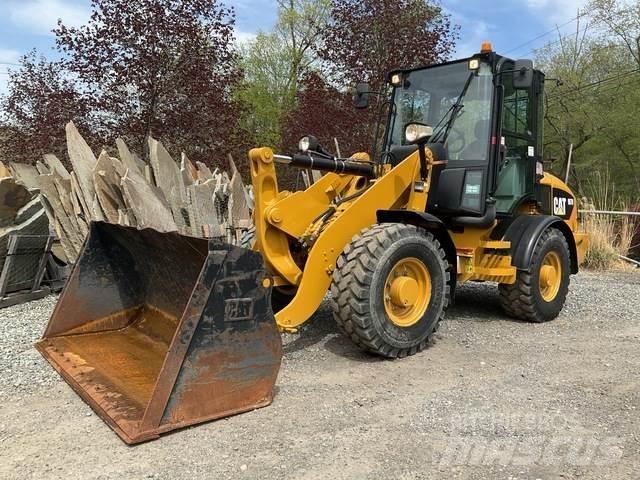 CAT 907H Фронтальные погрузчики