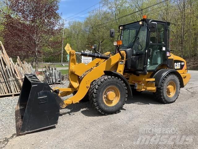 CAT 907H Фронтальные погрузчики